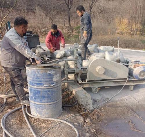 济宁路面下沉注浆